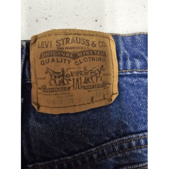 Vintage Levi's Jorts 30‎ Waist 40509-0215 Orange Tag - Picture 7 of 7